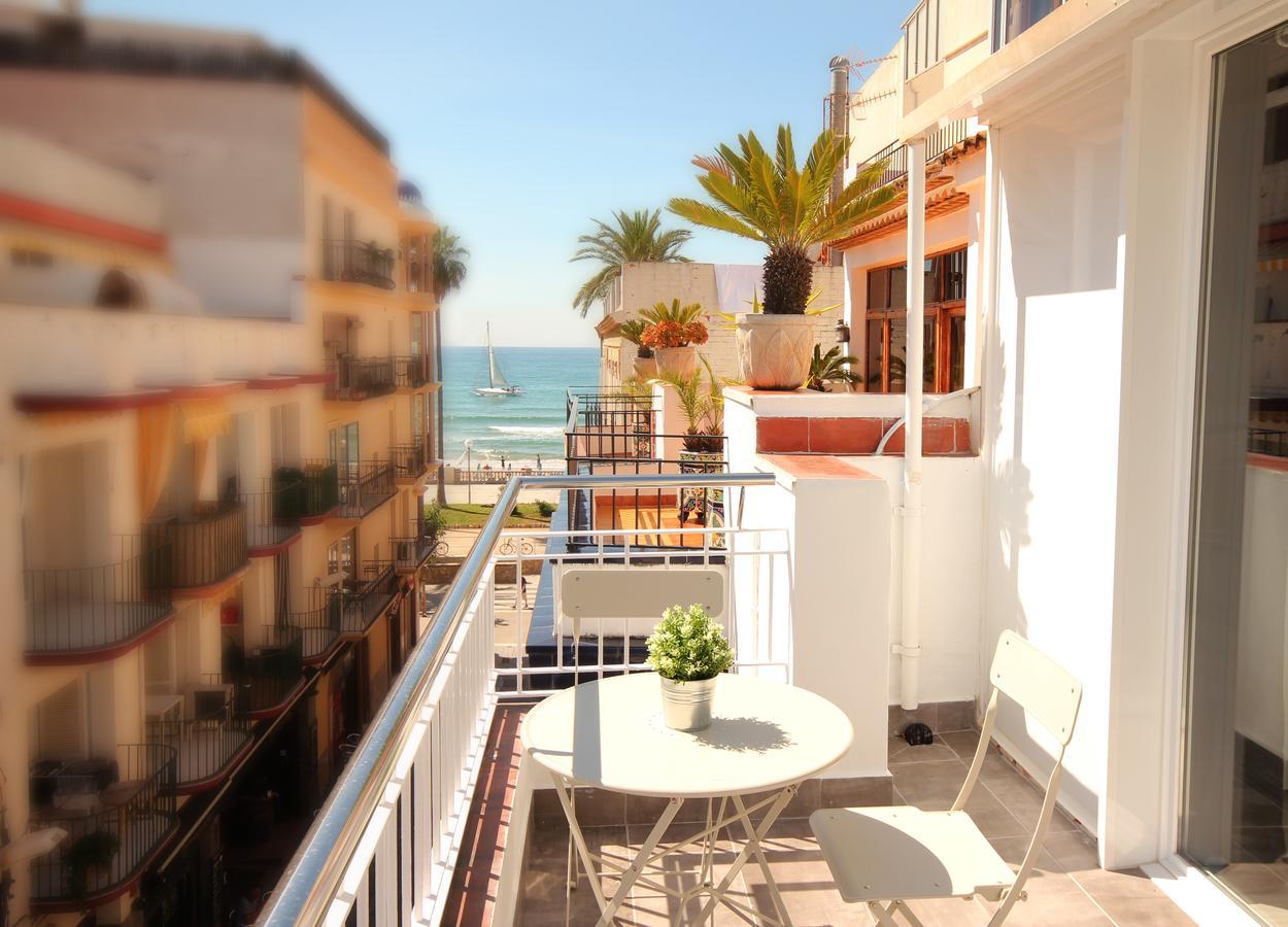 Rainbow Apartments By Blausitges Sitges Exterior foto